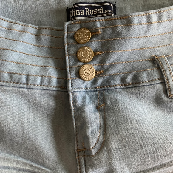 Nina Rossi  Light Washed High Waisted Jean Shorts - Picture 3 of 4